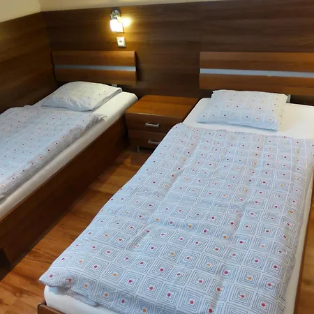 Hof 3* ستوبافا